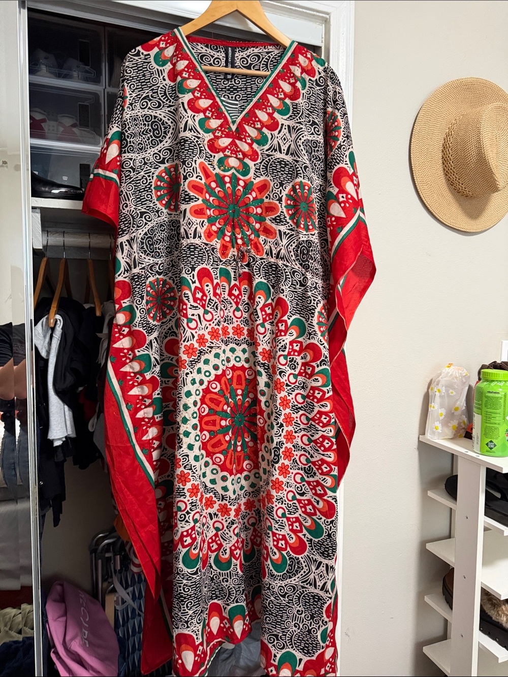 Red & Black Floral Mandala V-Neck Caftan Dress